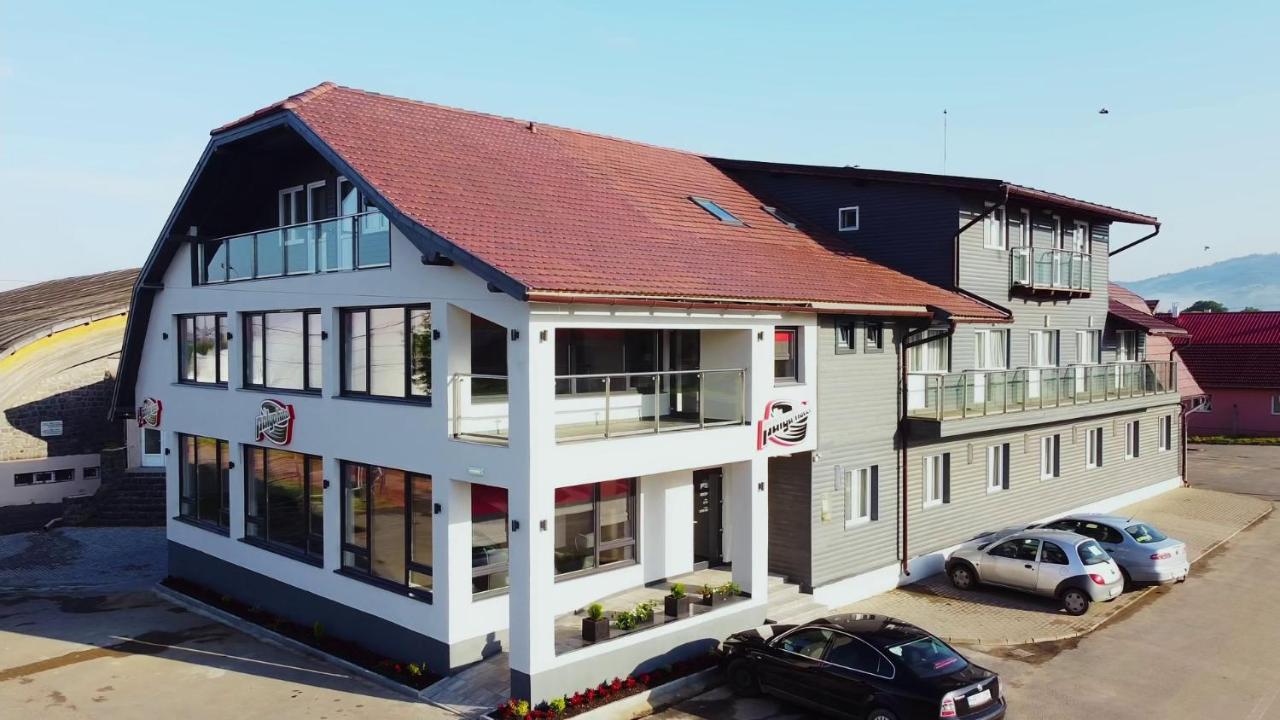 Palya Hotel Gheorgheni  Buitenkant foto